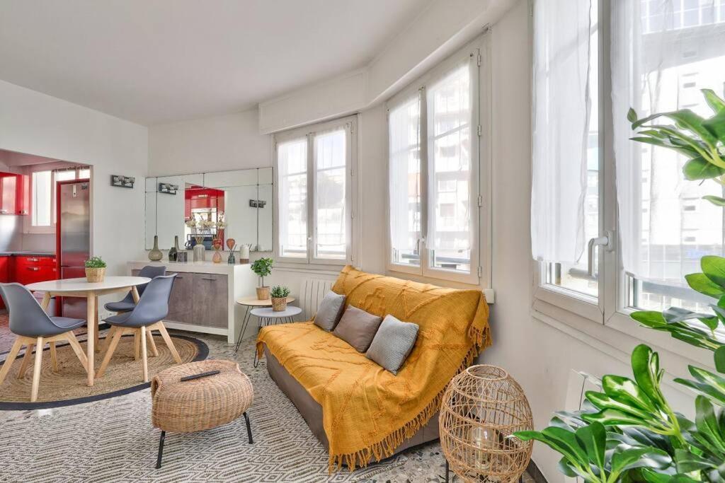 L29 Lenval Beach At 1Min Walk To Sea Front Ac Balcony Nice Exteriör bild