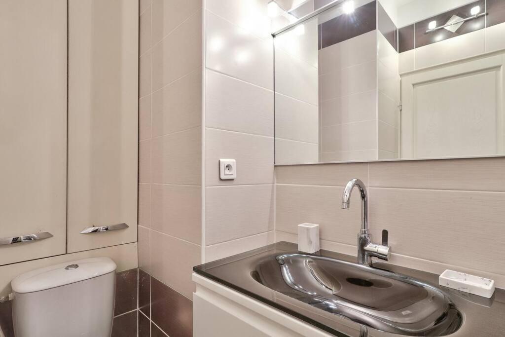 L29 Lenval Beach At 1Min Walk To Sea Front Ac Balcony Nice Exteriör bild